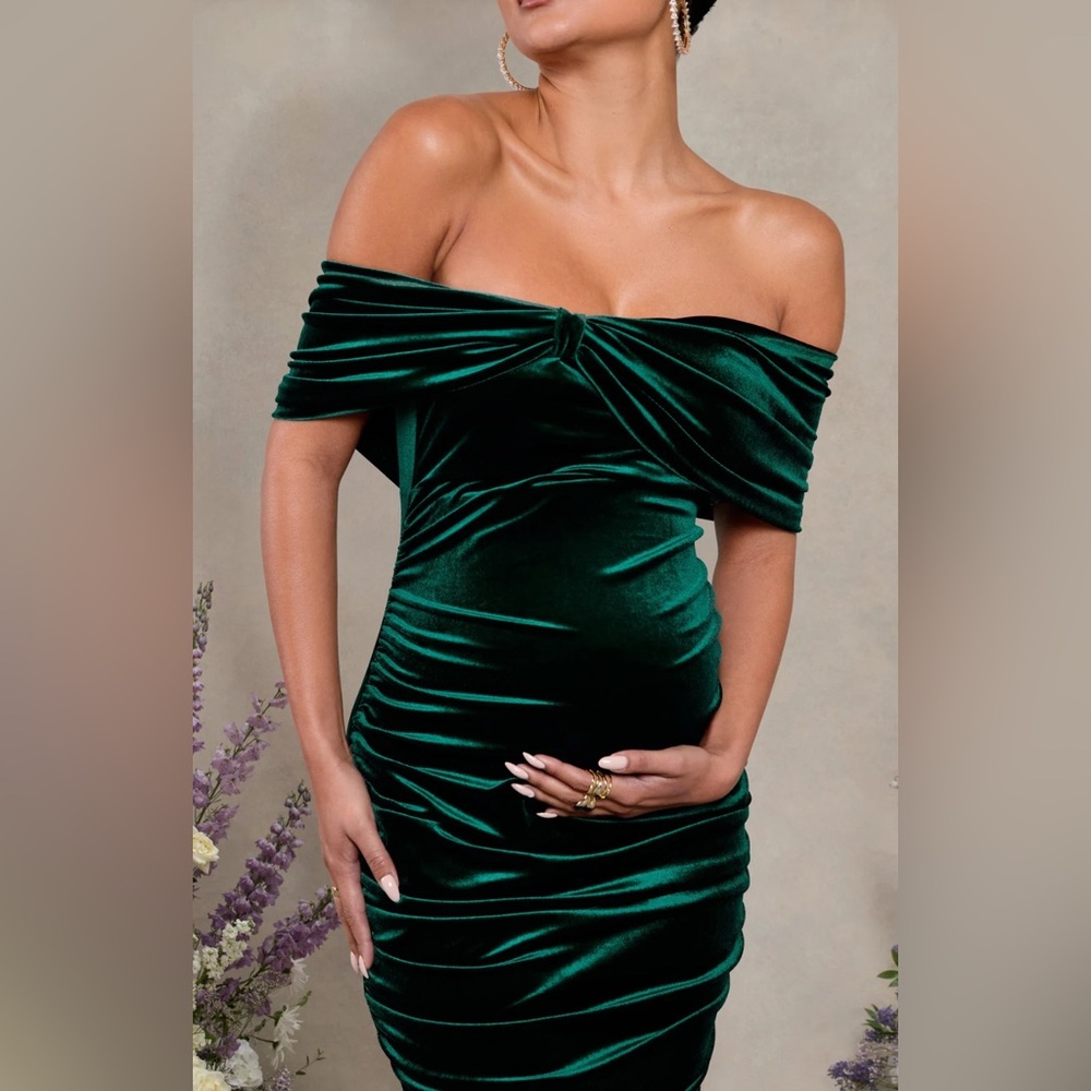 Club London | Alyssa | Bottle Green Velvery Maternity Dress